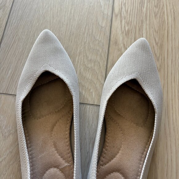 Old Navy Soft-Knit Pointed-Toe Ballet Flats size 8 - Picture 7 of 10
